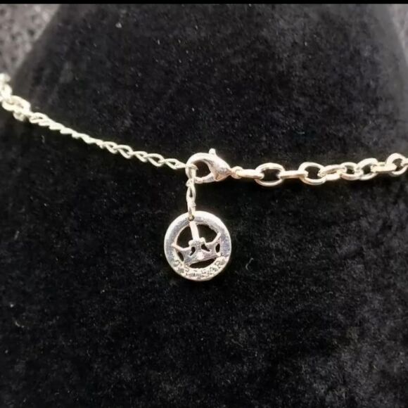 Trifari Marked Silvertone Linked Chain Statement Necklace NWOT - Picture 2 of 4